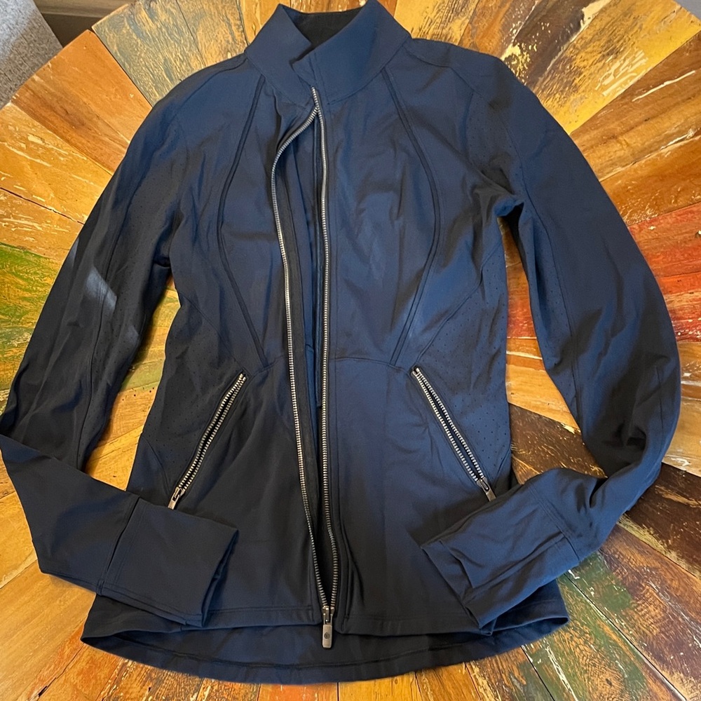 Women's Lululemon Summer Weight Define Jacket, size 6